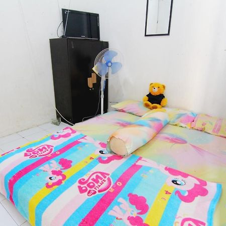 Wisma Sarjana Guesthouse Maguwo Exteriér fotografie