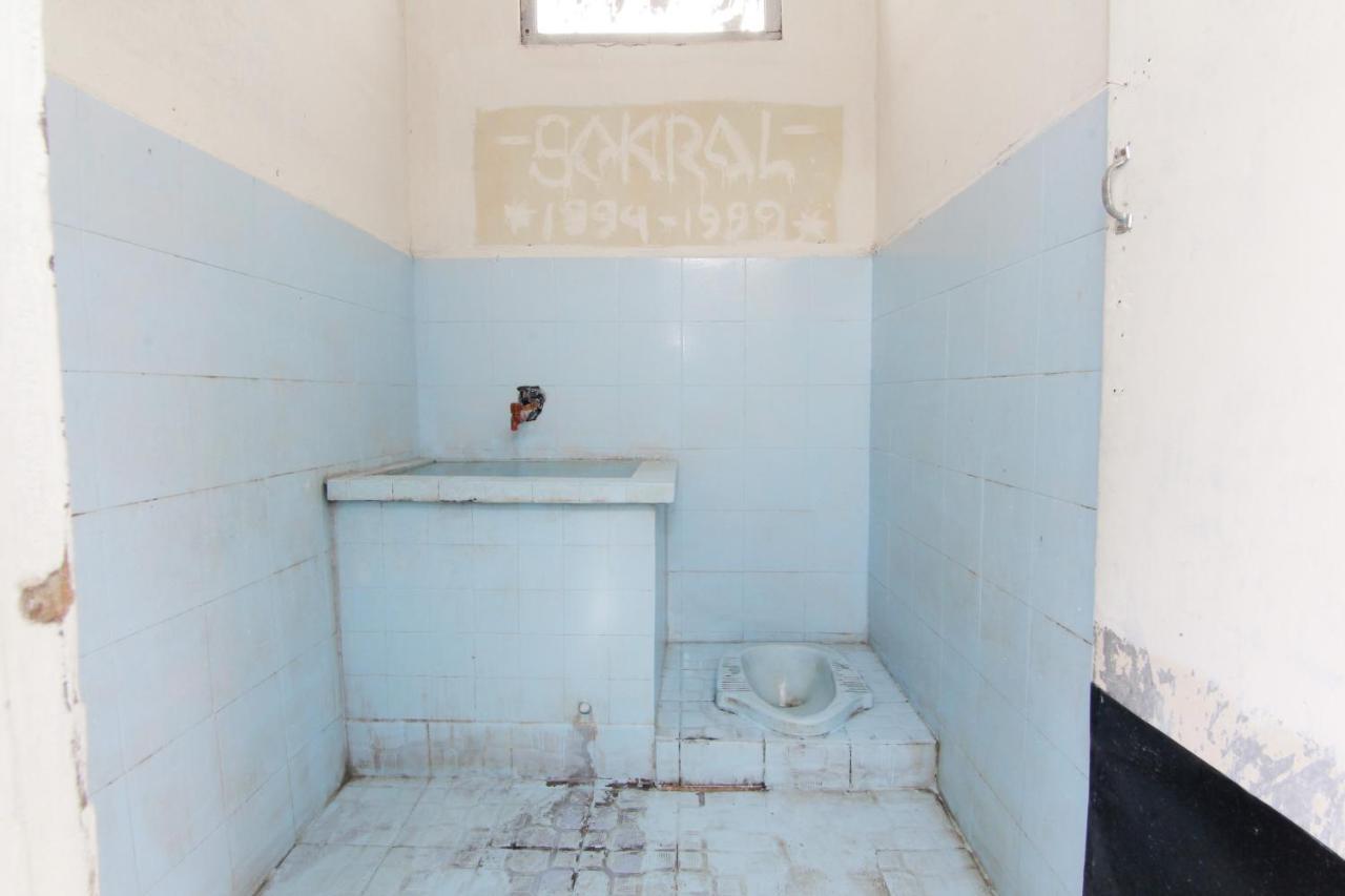 Wisma Sarjana Guesthouse Maguwo Exteriér fotografie