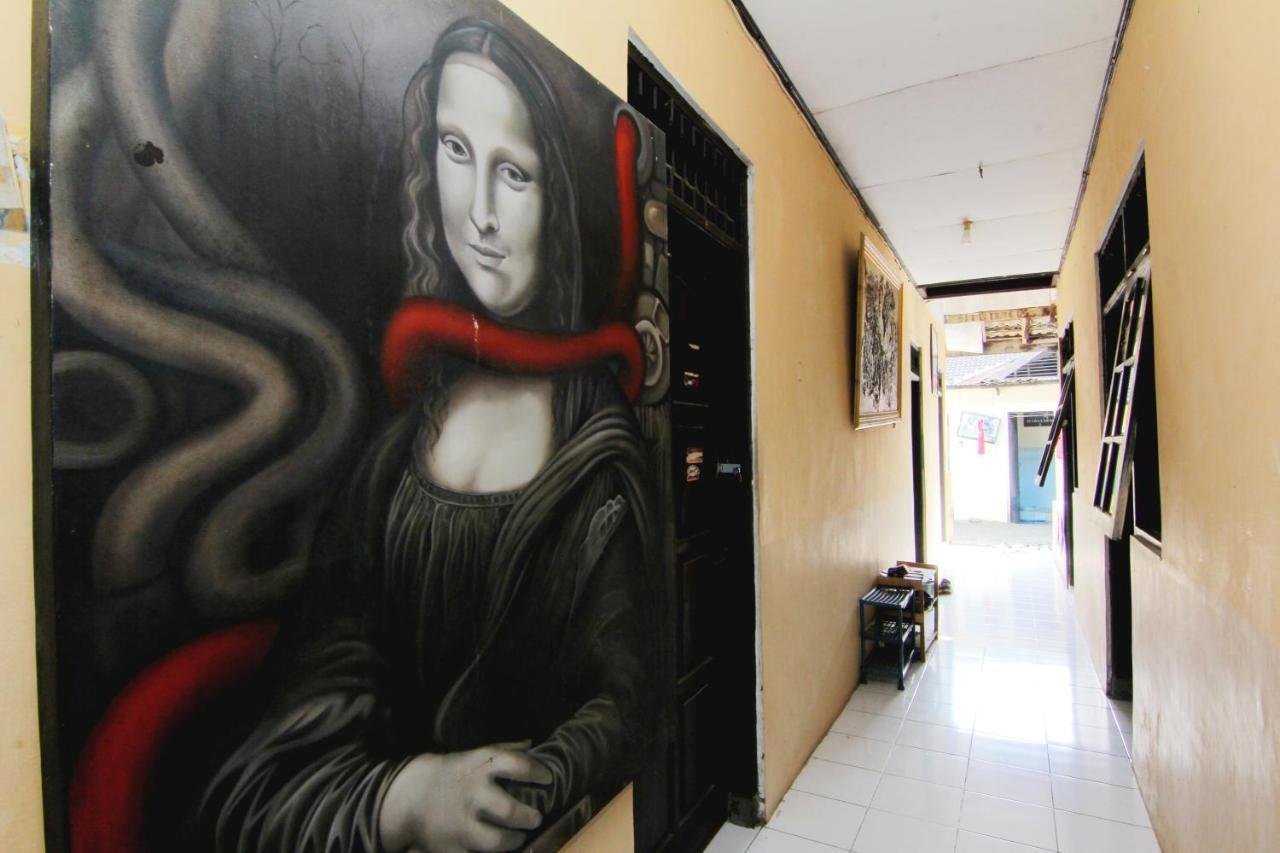 Wisma Sarjana Guesthouse Maguwo Exteriér fotografie