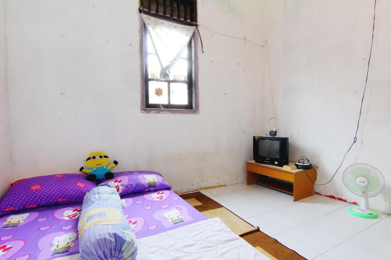Wisma Sarjana Guesthouse Maguwo Exteriér fotografie
