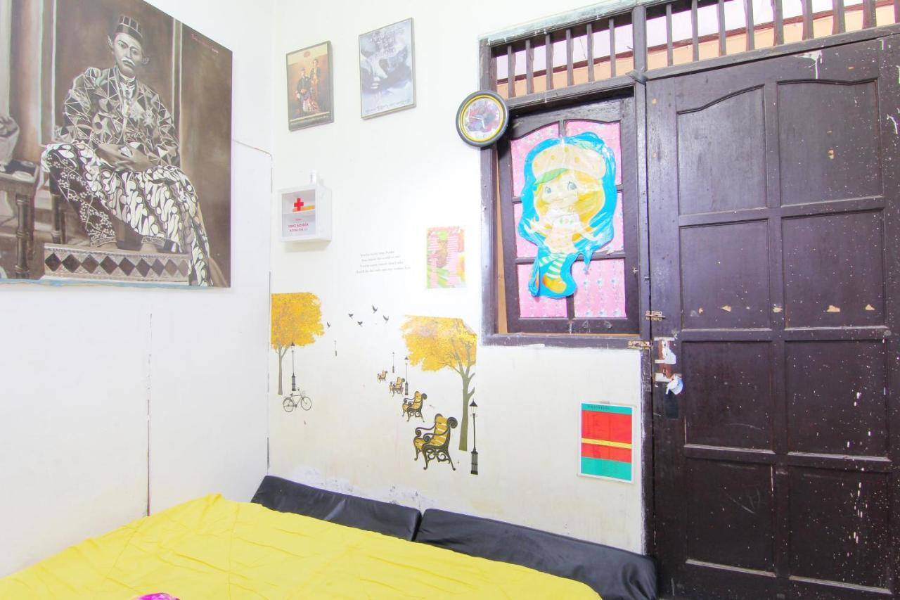 Wisma Sarjana Guesthouse Maguwo Exteriér fotografie